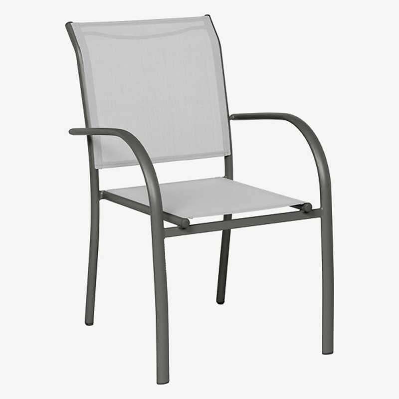 Vue de trois-quarts du fauteuil PIAZZA