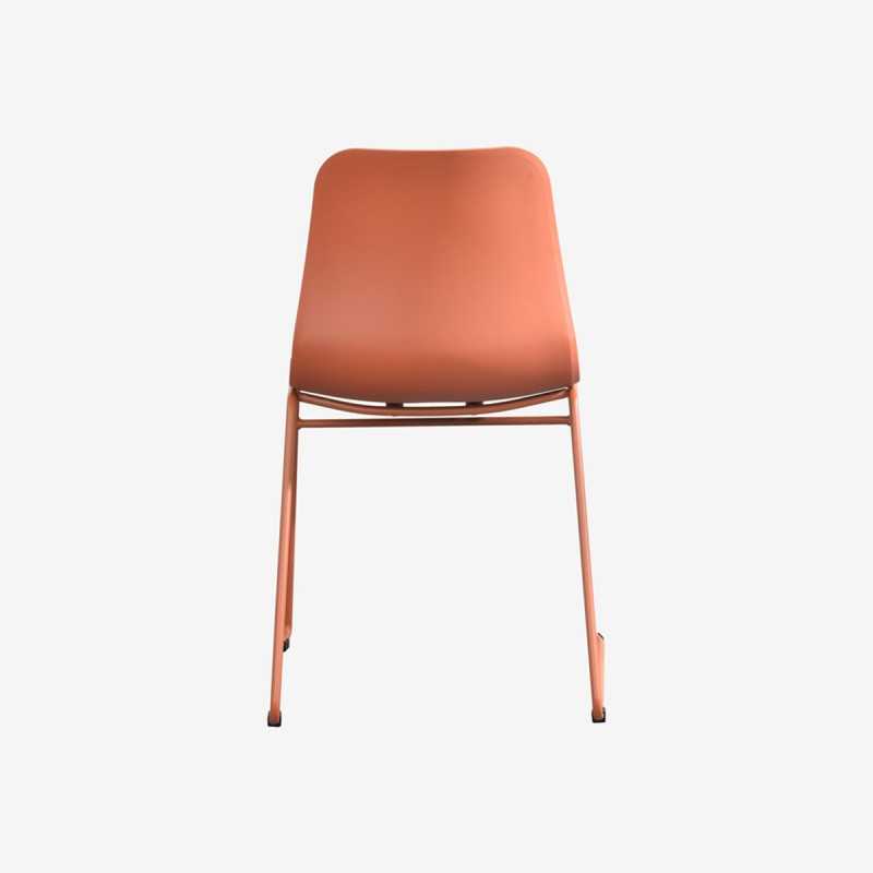 Vue de profil de la chaise ROLLIER